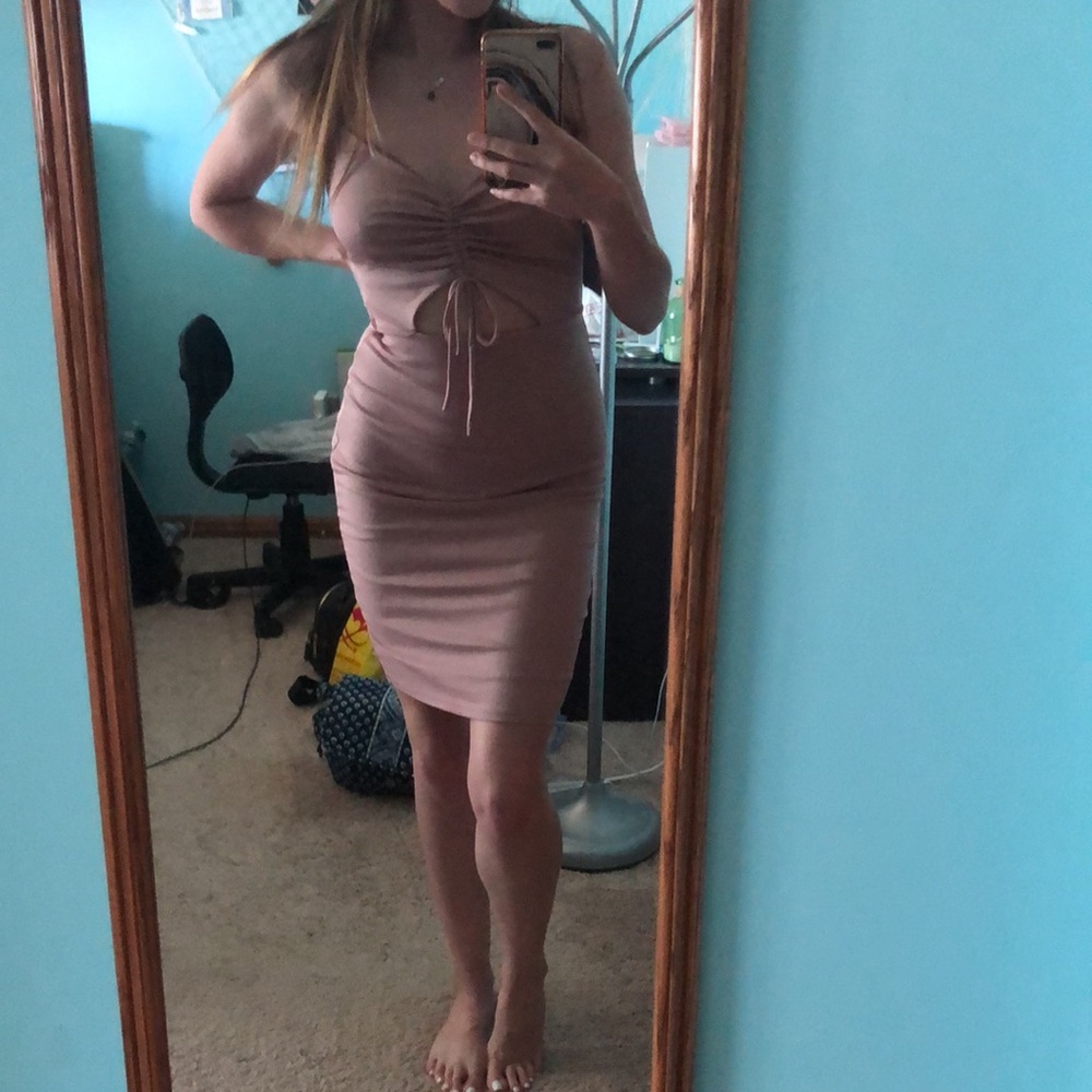 Pink Bodycon Ribbed Dress with Cut Out - Picture 8 of 10